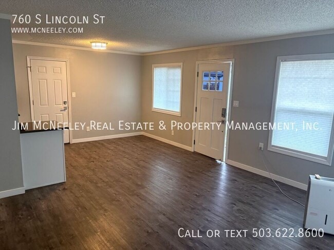 Building Photo - 760 S Lincoln St