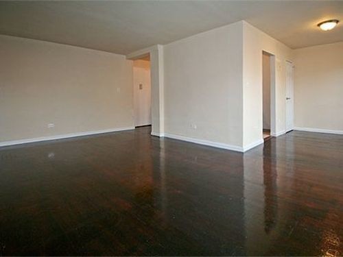 Building Photo - 3707 147th St