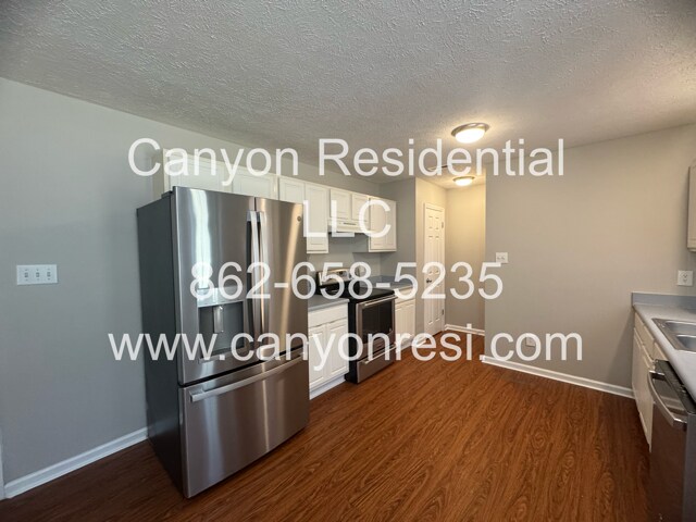 Foto del edificio - 118 Bayou Ct