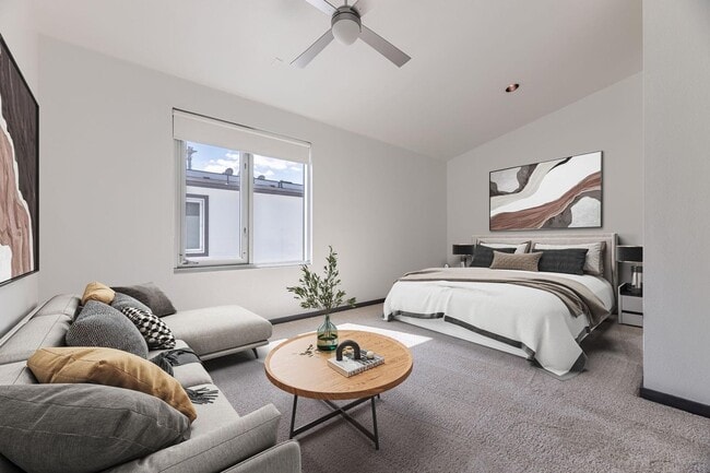Foto del edificio - Luxury Move-In Ready 4 Level Townhome By E...
