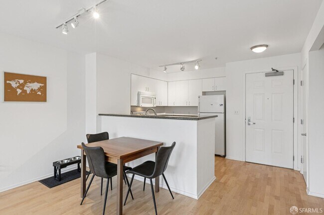 Foto del edificio - 8300 Oceanview Terrace