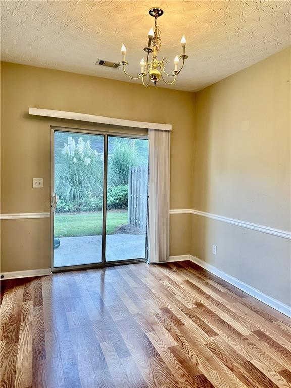 Foto del edificio - 658 Kenridge Dr