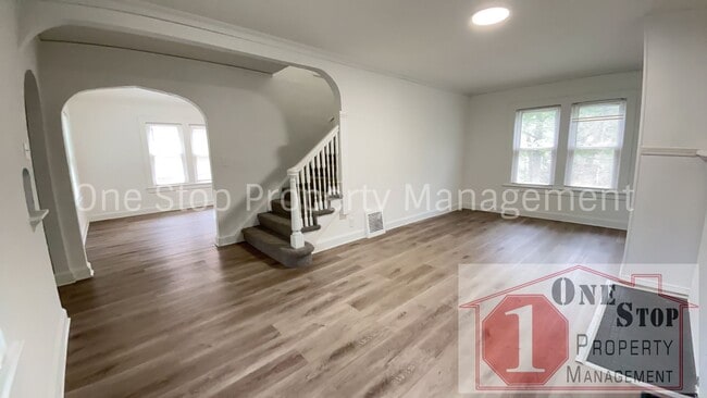 Building Photo - Gorgeous and Unique 4 Bedroom 1.5 Bathroom...