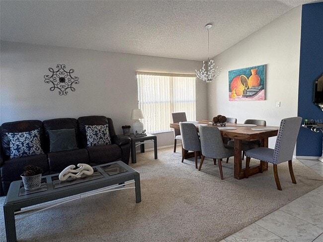 Foto del edificio - 2598 Chatham Cir