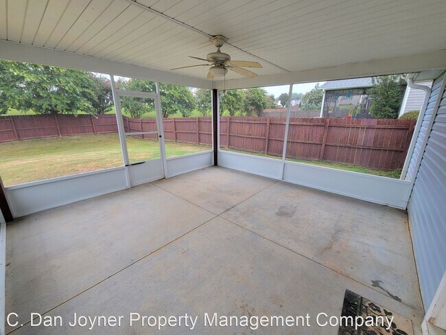 Building Photo - 3 br, 2 bath House - 208 Eastpark Way