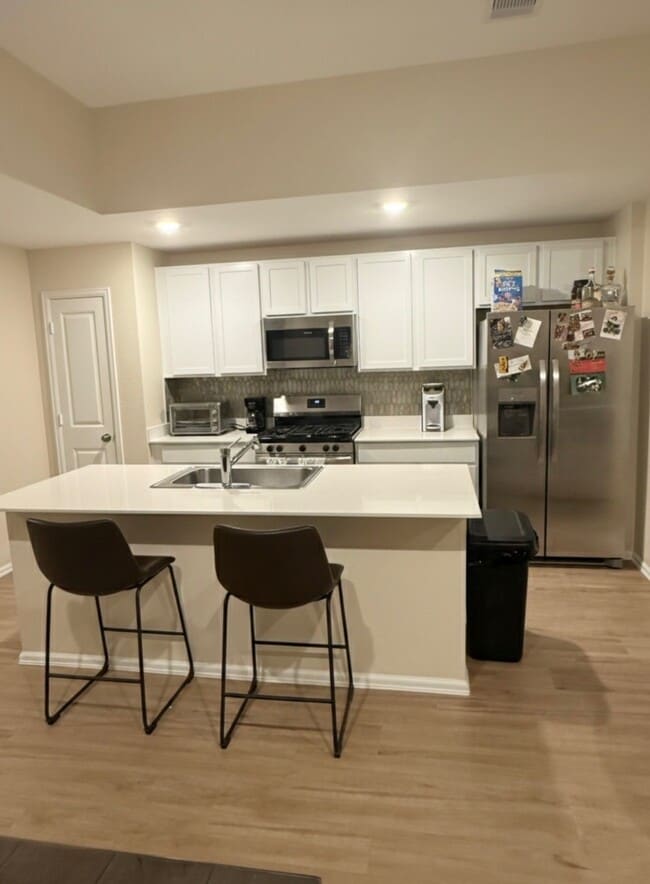 Building Photo - 2225 Still Bend Ln