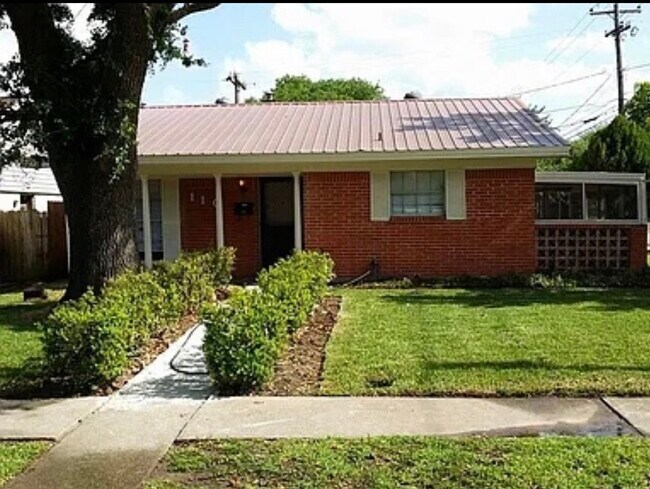 Foto del edificio - 1101 Ellen Dr