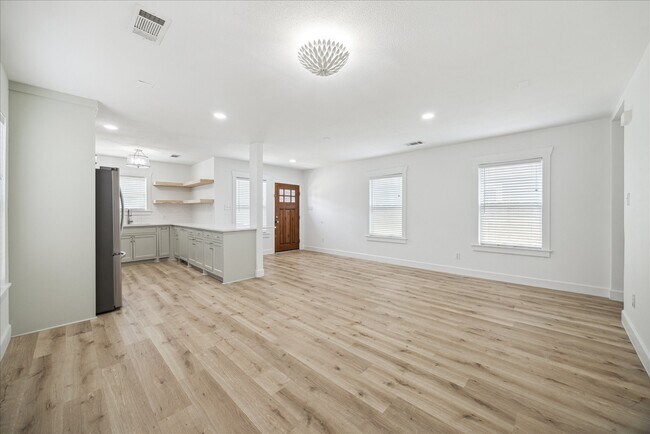 Foto del edificio - 1419 Laird St