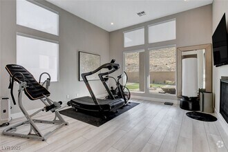 Building Photo - 5289 Feathertop Dr