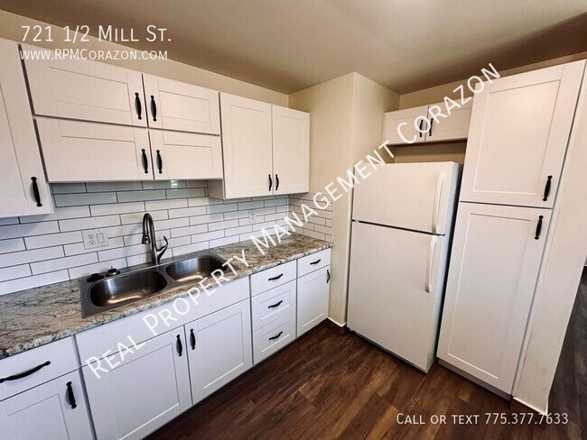 Foto del edificio - 721 1/2 Mill St.-