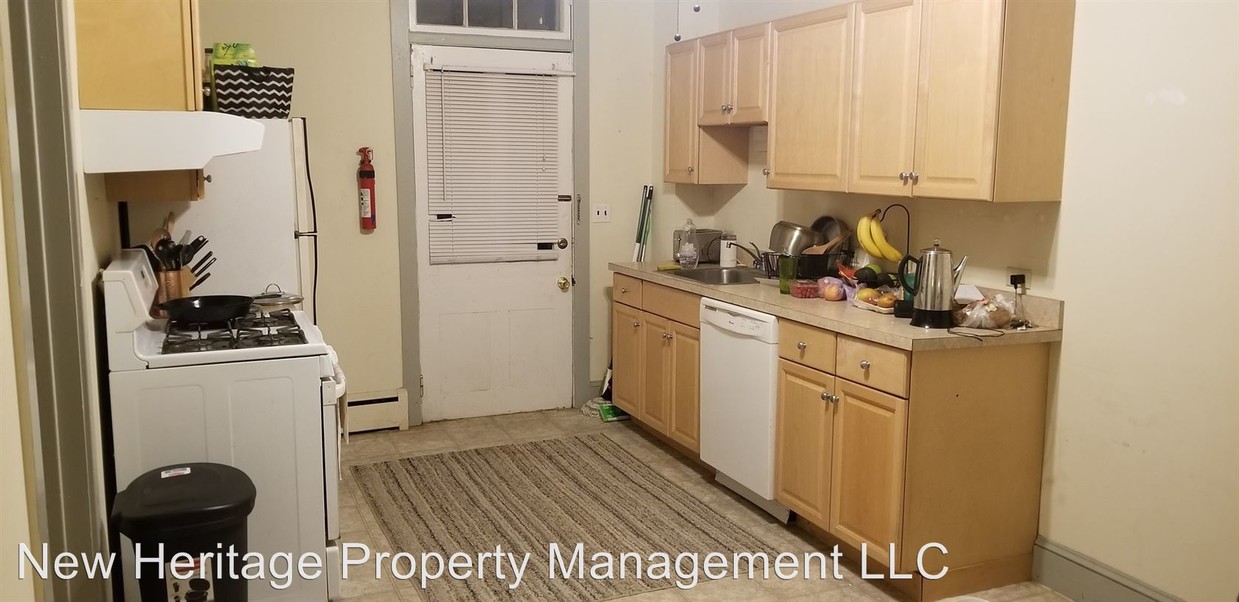 Foto principal - 487 W Street Rd