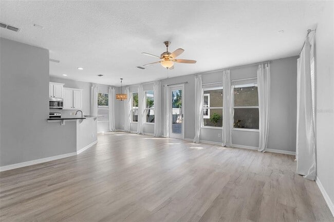 Building Photo - 14835 Old Thicket Trace