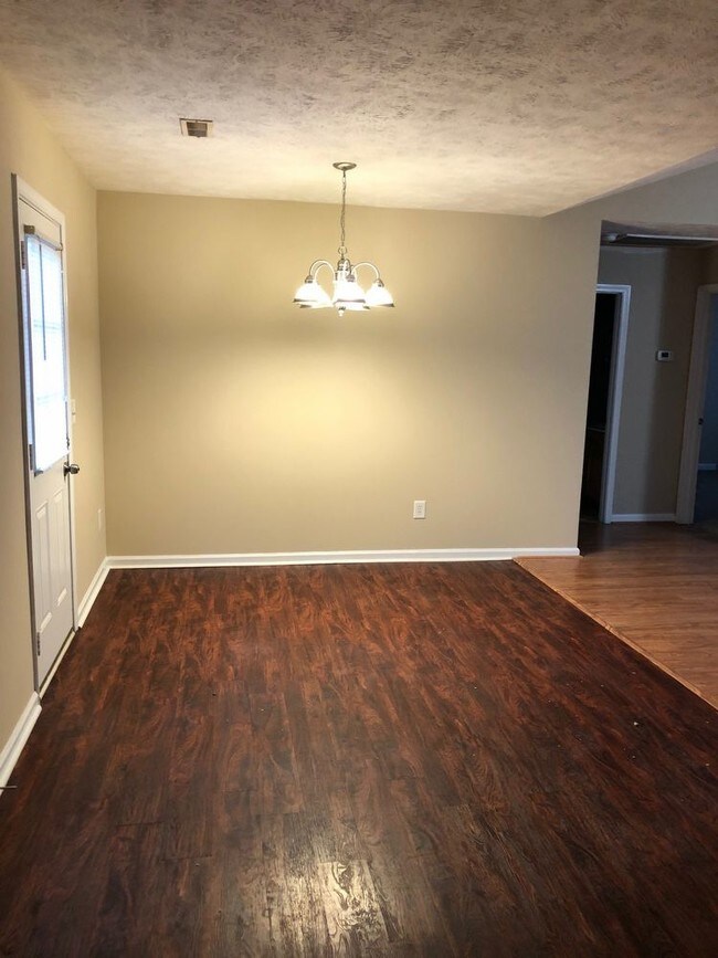 Building Photo - Move-in Special: 100 off First Months Rent3