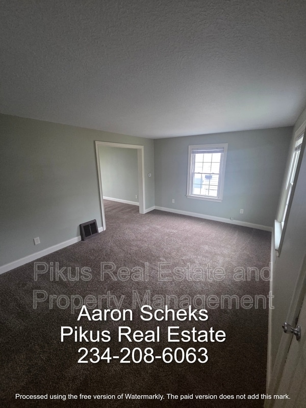 Foto del edificio - 1806 Flint Ave