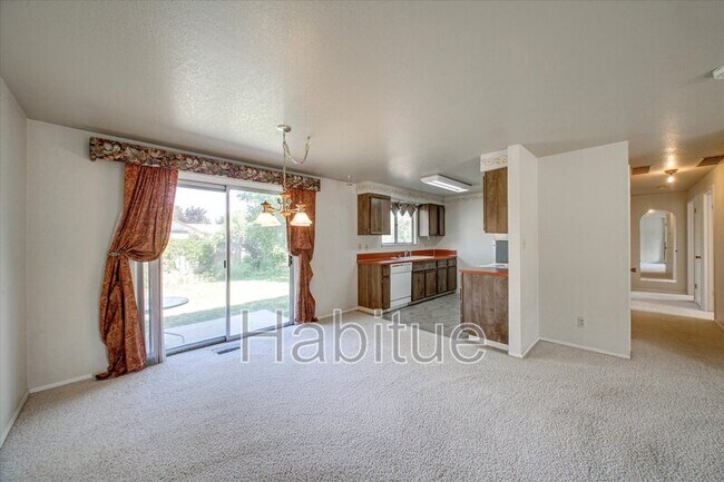 Foto del edificio - 2924 S Holden Ave