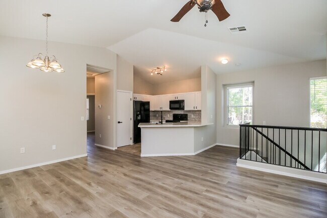 Foto del edificio - 9233 E Neville Ave