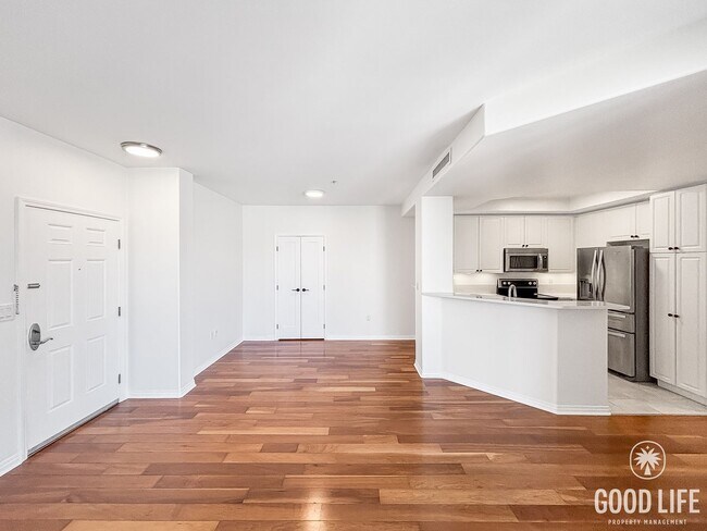 Building Photo - Beautiful 1BD/1BA Condo in Little Italy W/...