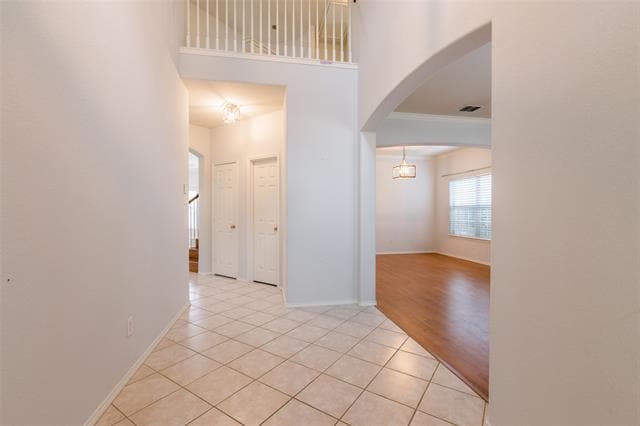 Building Photo - 8417 Robertson Dr