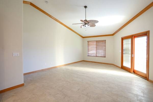 Building Photo - 9501 Hillcreek Way