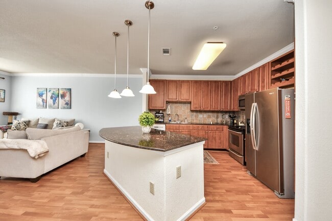 Building Photo - 1711 Old Spanish Trl