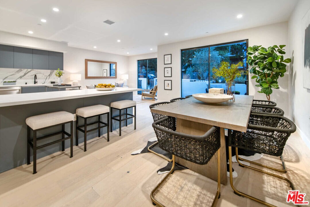 Foto principal - 825 Croft Ave