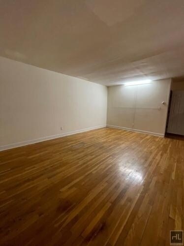 Building Photo - 38 AVENUE