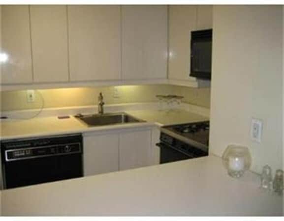 Primary Photo - 170 Tremont St