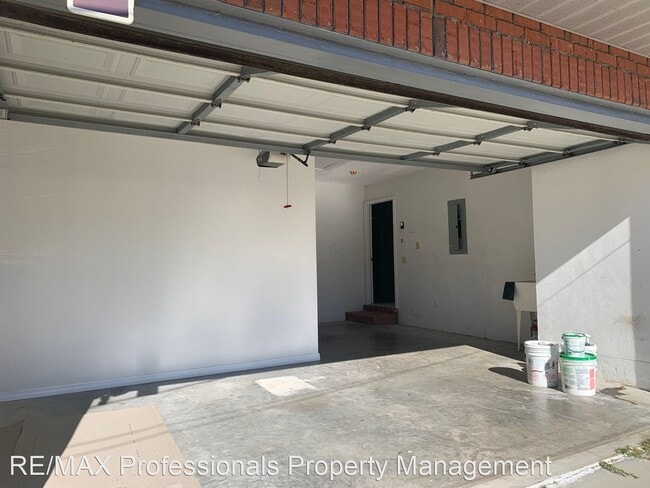 Building Photo - 4 br, 2 bath House - 517 SW Quail Heights ...