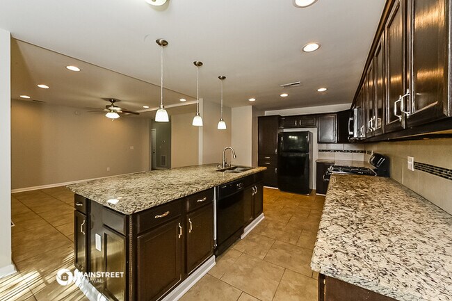 Building Photo - 505 Nicolas Pl