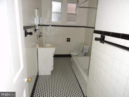 Building Photo - 63 E Antietam St