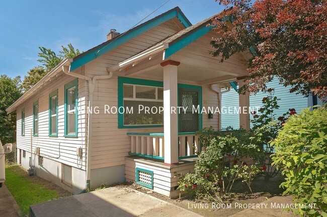 Building Photo - Cute Close-In Bungalow in Eliot Neighborhood