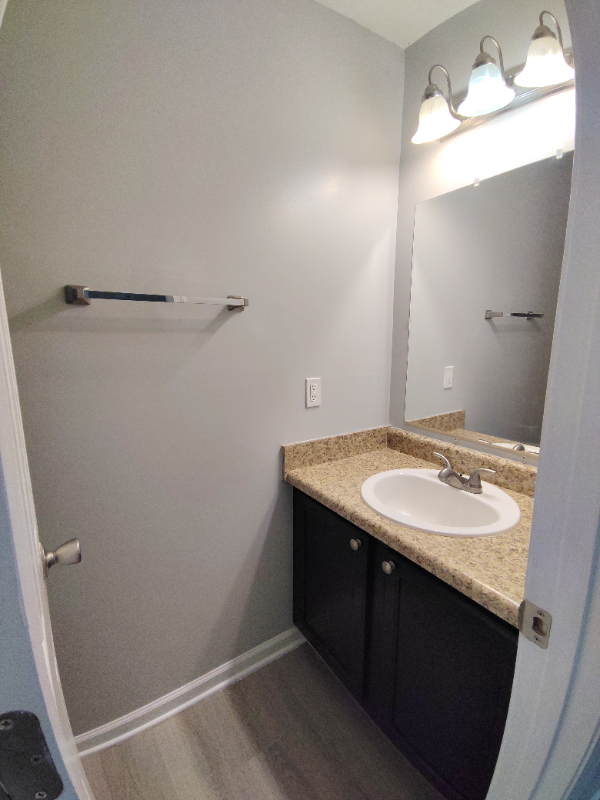 Building Photo - 14 Fonda Dr