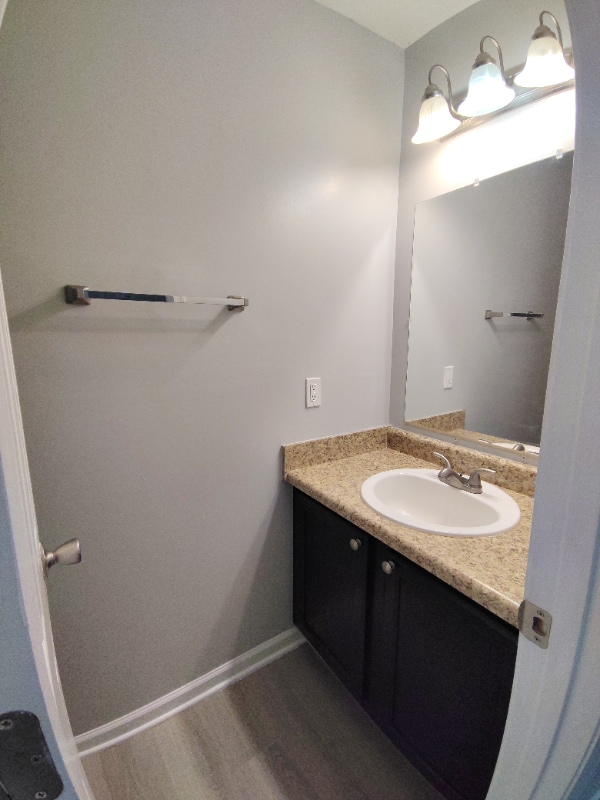 Building Photo - 70 Duiguid Dr
