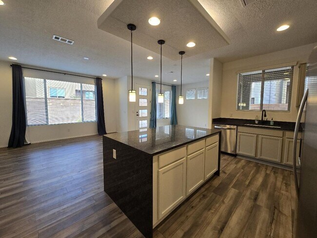 Foto del edificio - 5208 Gold Hl Ln