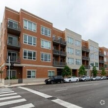 Building Photo - 1609 W Warren Blvd