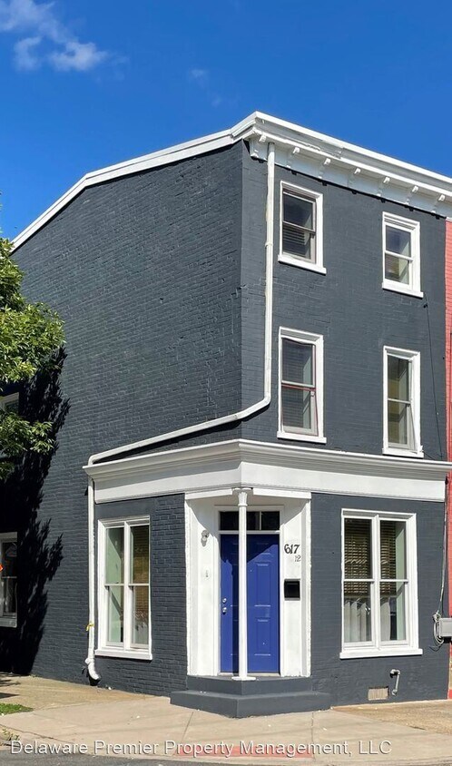 Foto principal - 3 br, 2.5 bath House - 617 1/2 E. 7th St
