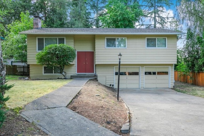 Charming 3 bedroom 3 bathroom house in Tigard! - Charming 3 bedroom 3 bathroom house in Tigard!
