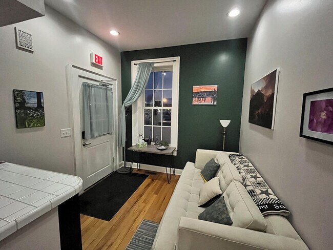 Building Photo - 51 Church St