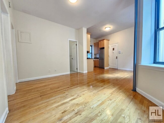 Building Photo - 2-Bedroom Apartment in Nolita | 3rd Floor,...
