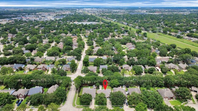 Foto del edificio - 21630 Live Oaks Spring Dr