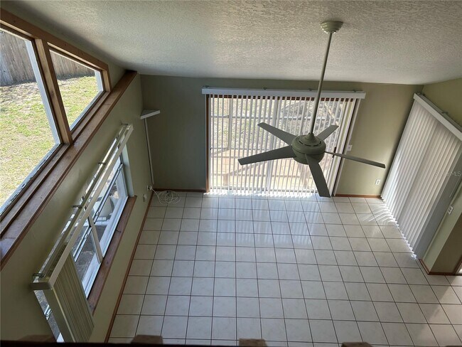 Building Photo - 2435 Kalch Ct
