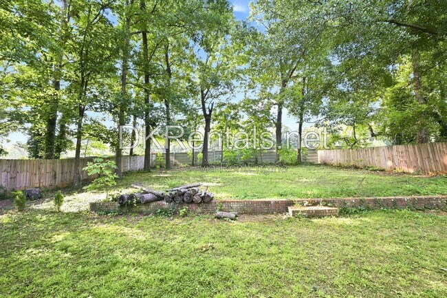 Foto del edificio - 2494 Glenrock Dr