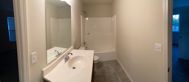 Foto del edificio - 4653 Brynleigh Ct