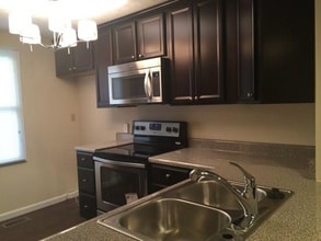 Building Photo - 167 Scott Ln