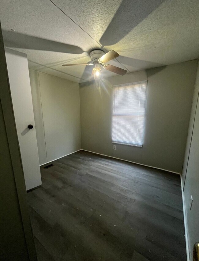 Foto del edificio - 3 bed 2 bath MH - Hazlehurst