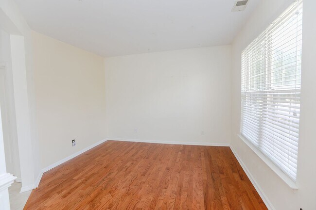 Foto del edificio - Gorgeous 5 Bedroom Rental in Virginia Beach