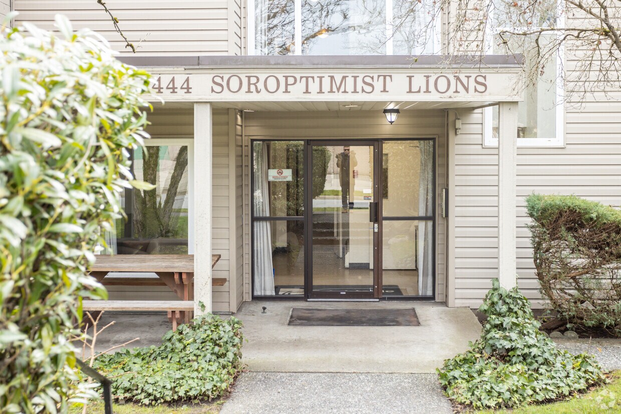 Photo du bâtiment - Soroptimist Lions Manor