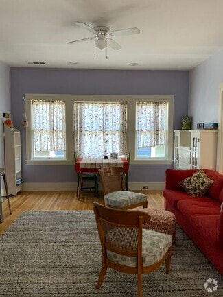 Building Photo - 416 45th St