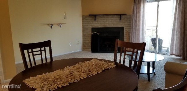 Building Photo - 2 br, 1.5 bath Condo - 53  Teal Court