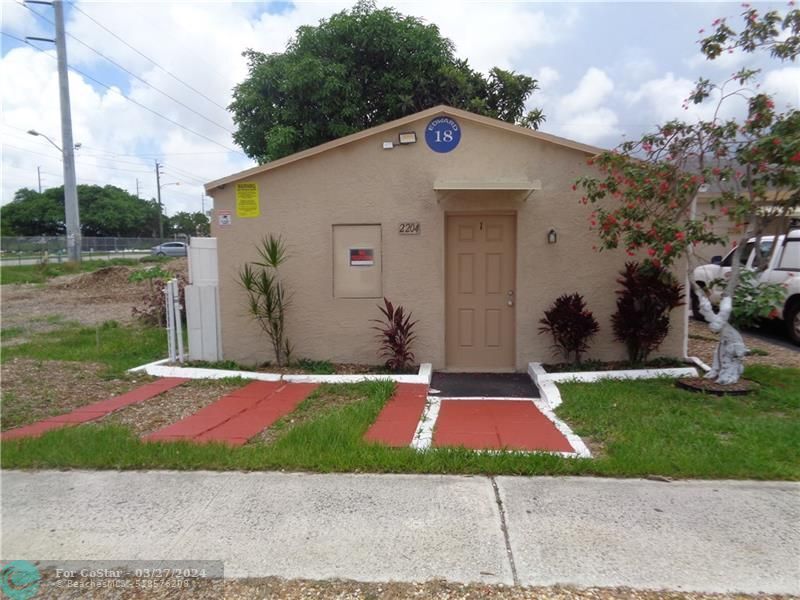 Foto principal - 2204 Atlanta St